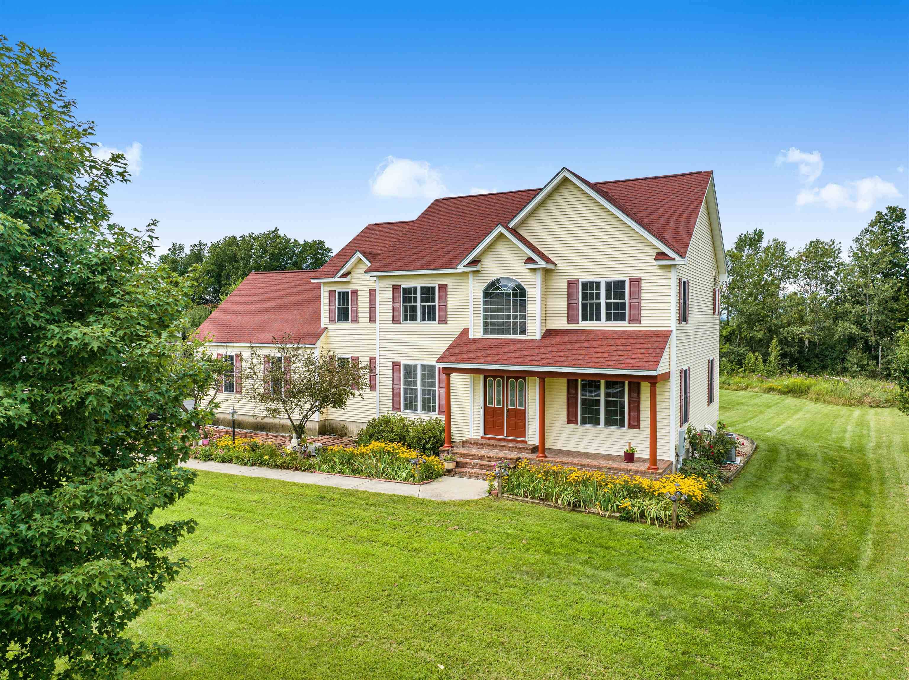 Williston, VT 05495,202 Raven CIR