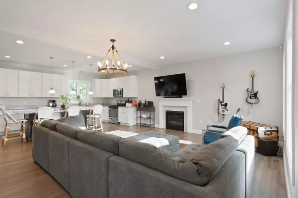 Wilton, NH 03086,33 Carriage Hill RD