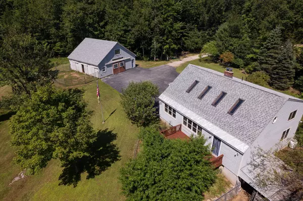 40 Cotton RD, Deerfield, NH 03037