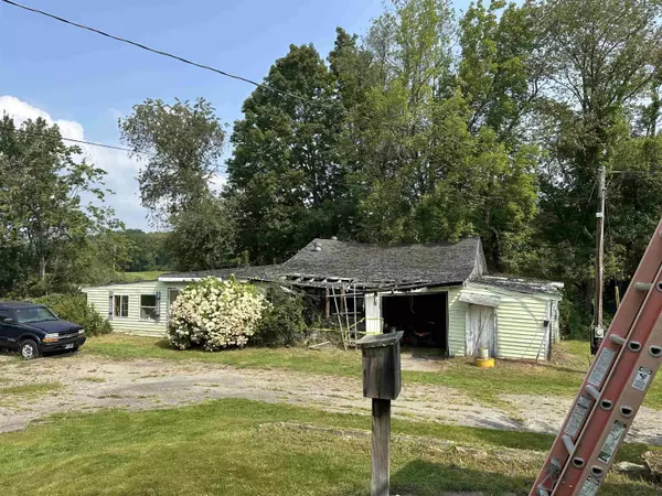 Rollinsford, NH 03869,578 Rollins RD