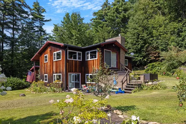 Gilford, NH 03249,49 Pinecrest DR