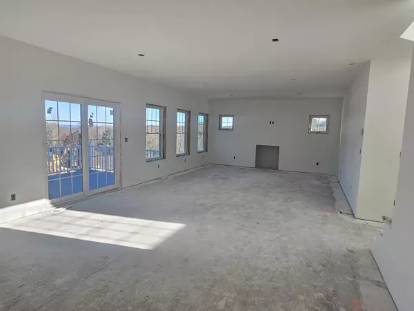 Hopkinton, NH 03229,44 Gould Hill RD