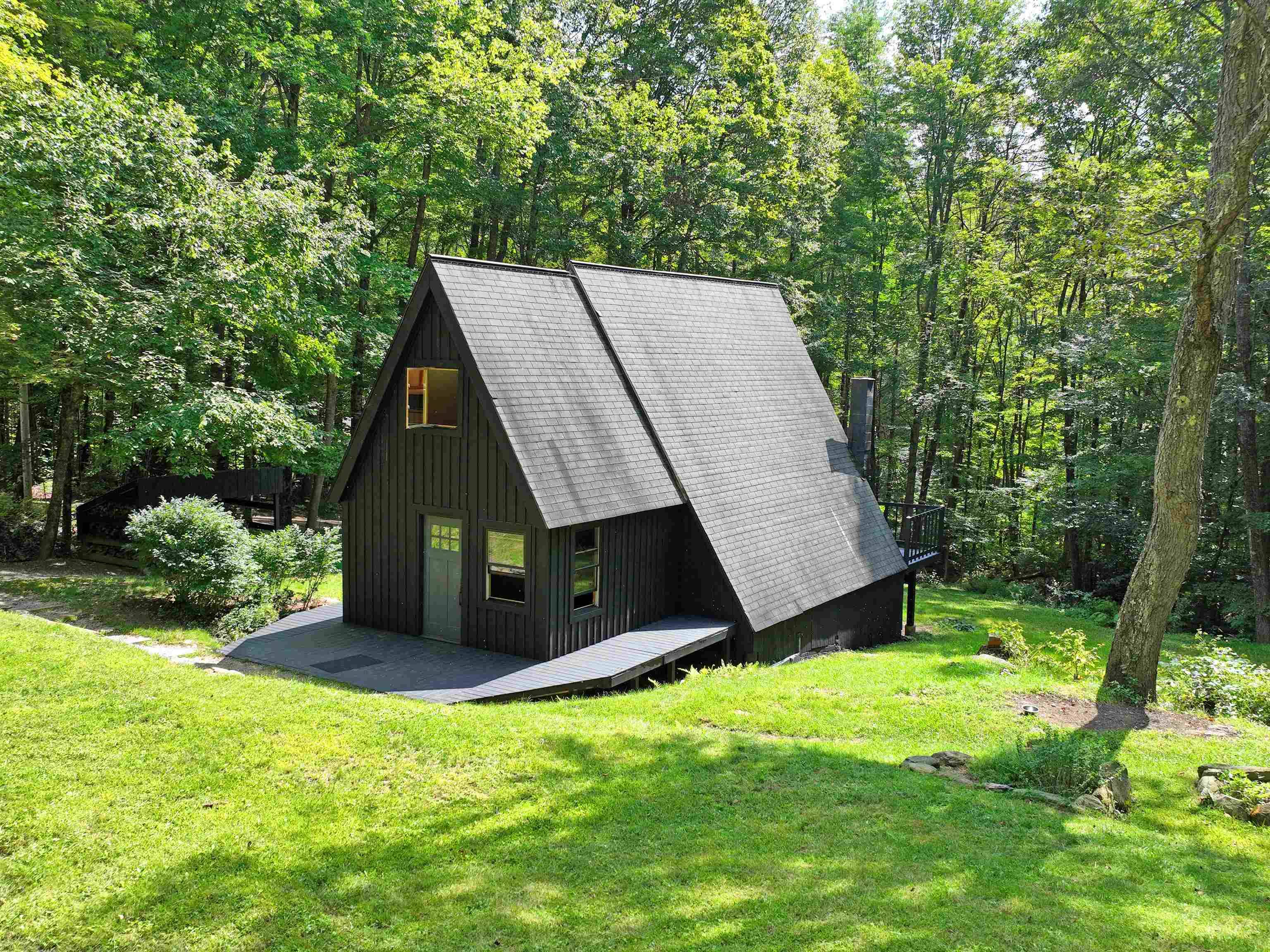 Dummerston, VT 05301,15 Leverwood LN