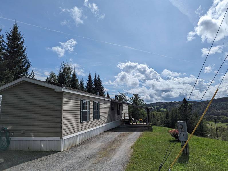 316 Urie DR, Lyndon, VT 05851