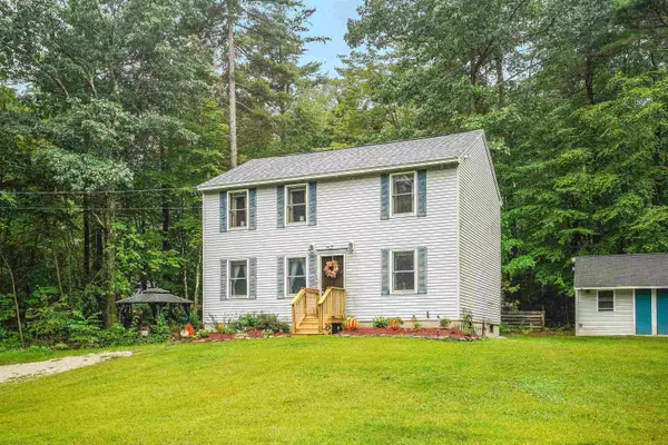 Hooksett, NH 03106,72 South Bow RD