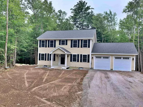 26 Lakeview DR, Weare, NH 03281