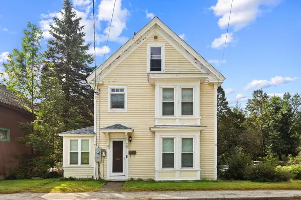 54 Central ST, Farmington, NH 03835