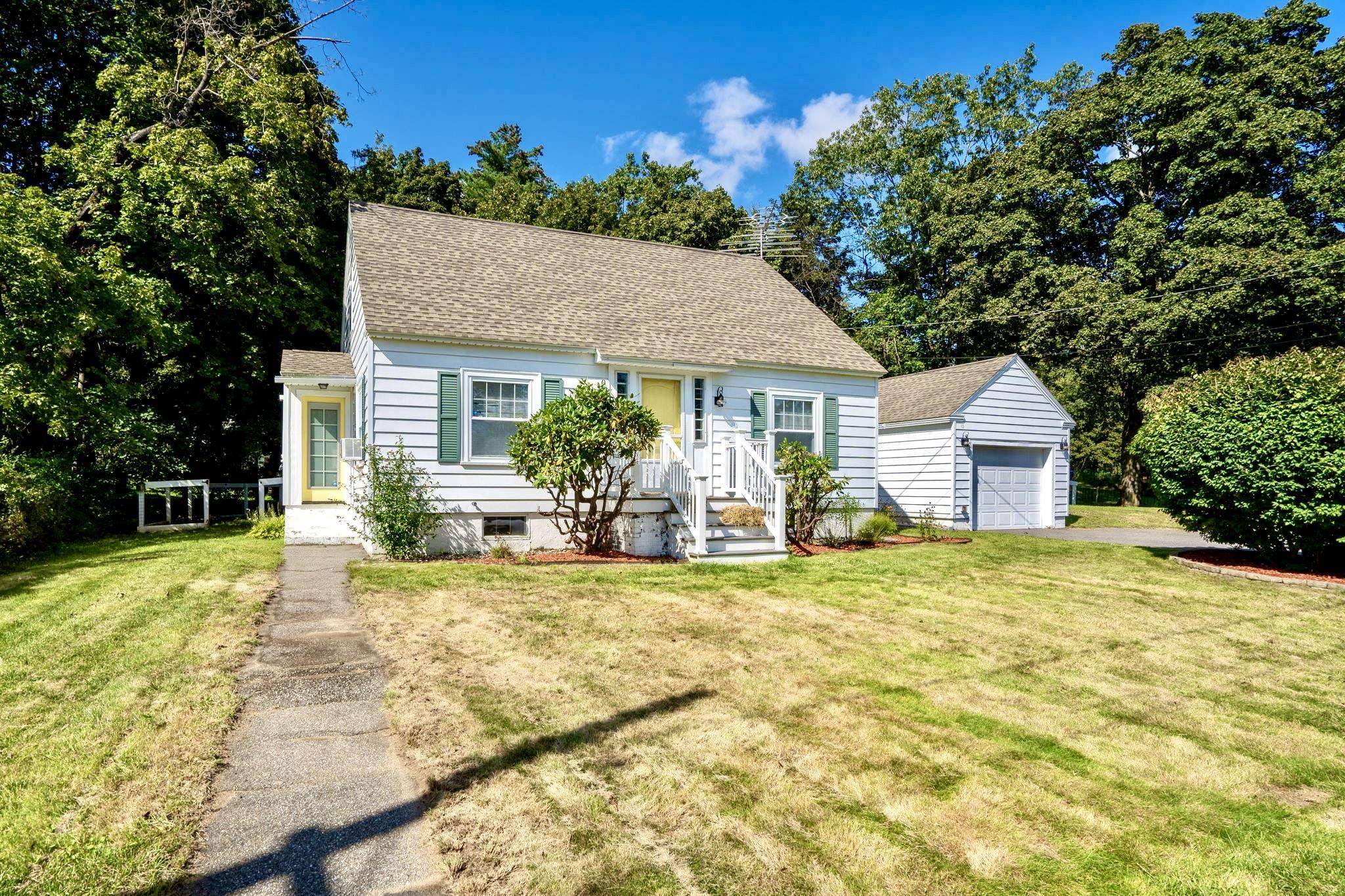 17 Darling ST, Bedford, NH 03110