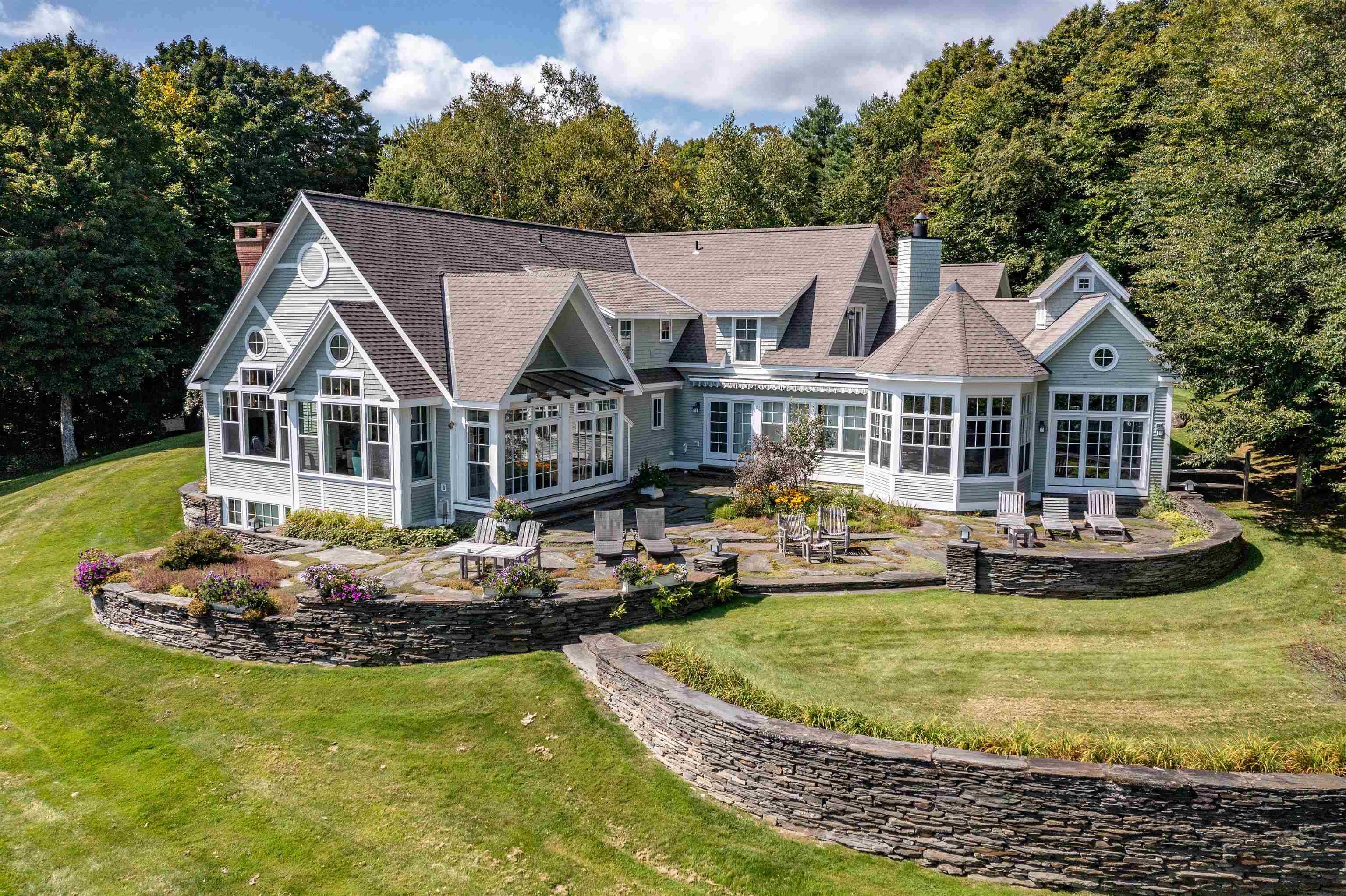 10 Dish LN,  Stowe,  VT 05672