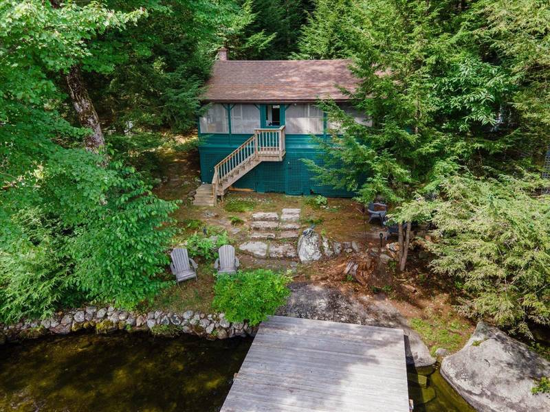 49 W Shore RD, Swanzey, NH 03446