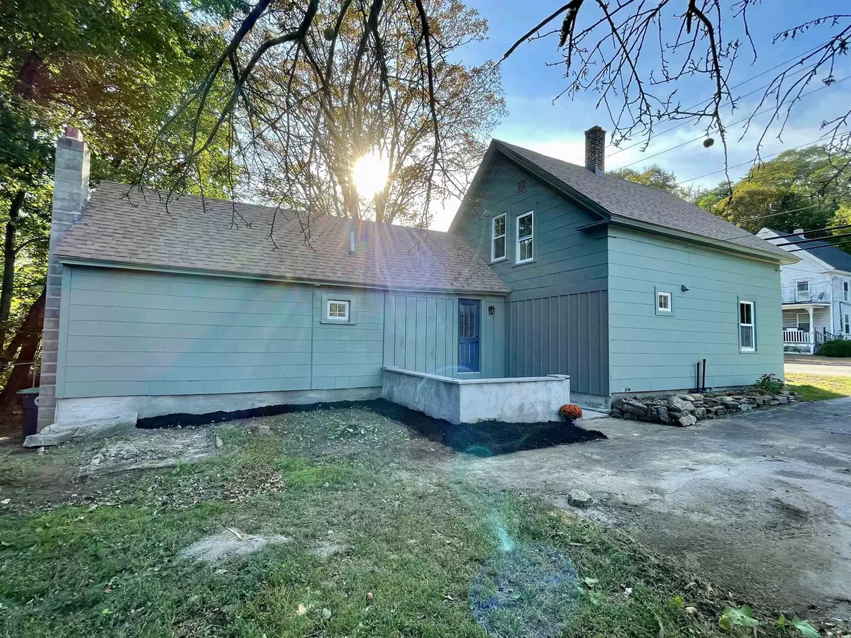 Franklin, NH 03235,261 N Main ST