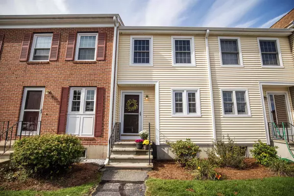 Manchester, NH 03104,336 Fox Hollow WAY