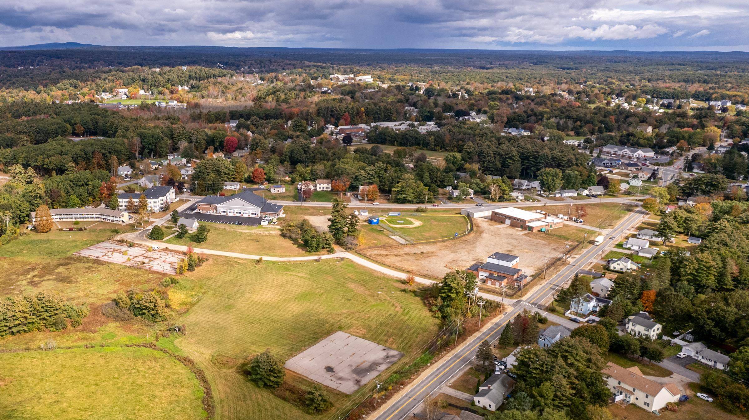 Somersworth, NH 03878,15 Blackwater RD