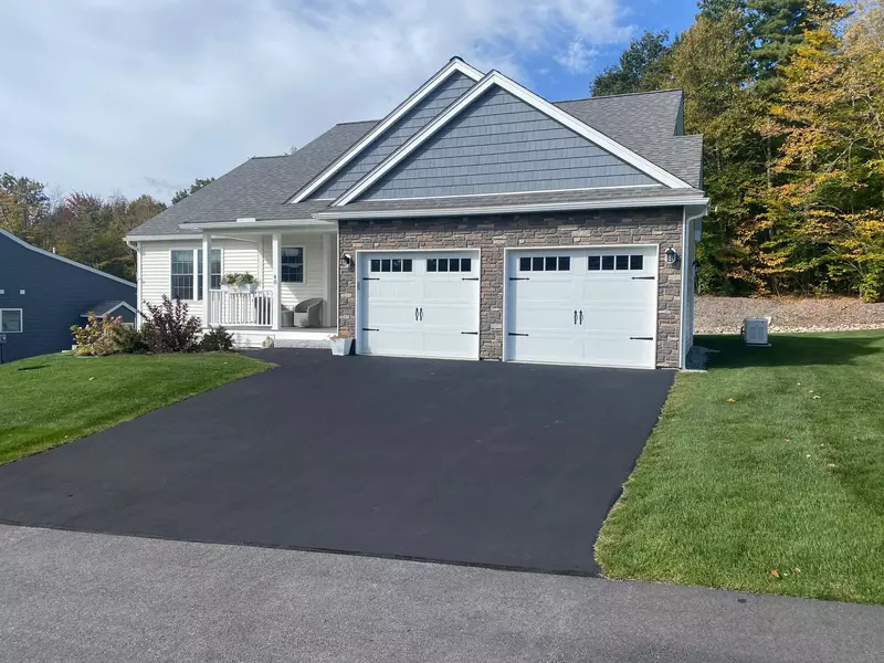 48 Pineview DR, Candia, NH 03034