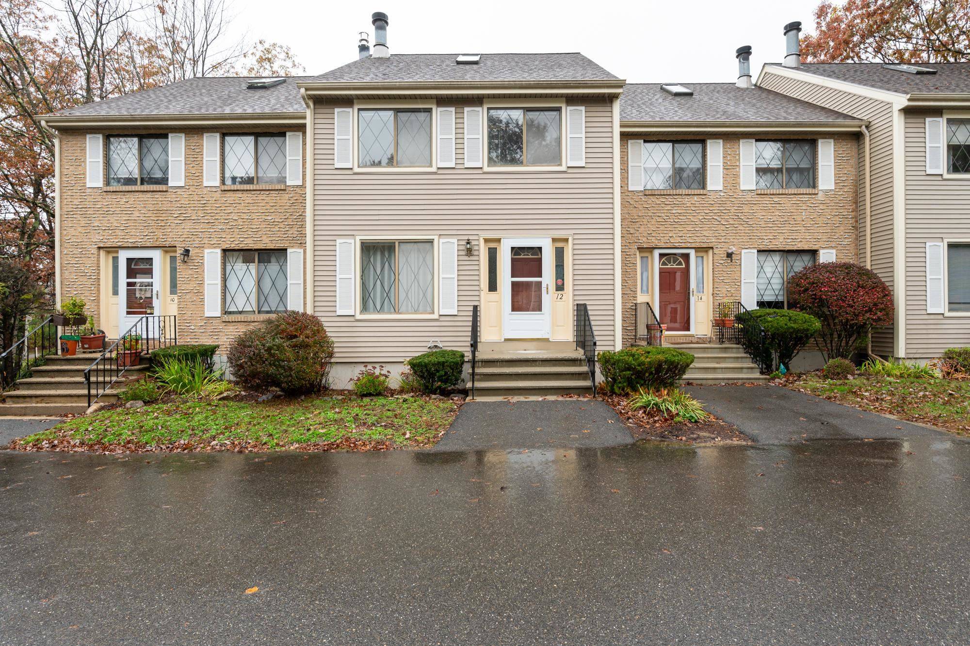 12 Joston DR,  Merrimack,  NH 03054