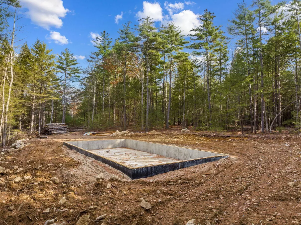 Mont Vernon, NH 03057,88 Salisbury RD #6-6-3