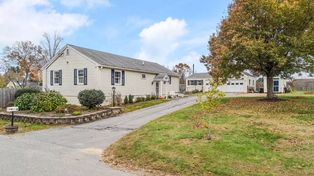 Plaistow, NH 03065,8 Spinney LN