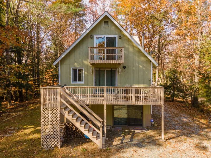 42 Glen Forest DR, Moultonborough, NH 03254