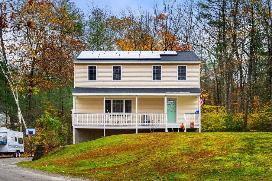 7 Laura LN, Newton, NH 03859