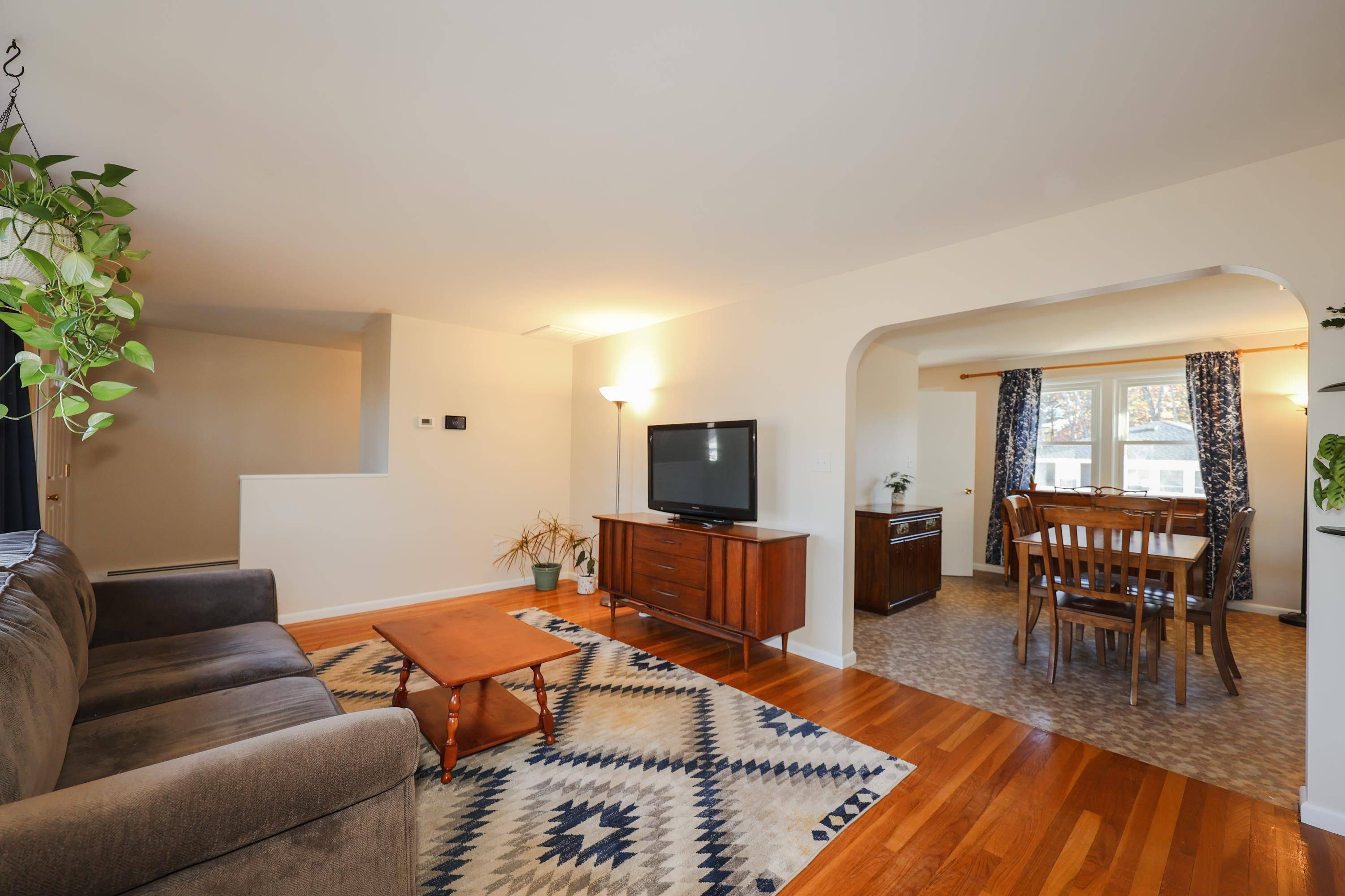 Hudson, NH 03051,15 Ledge RD