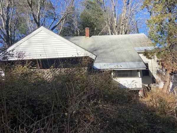 Wilmot, NH 03287,23 Elkins RD