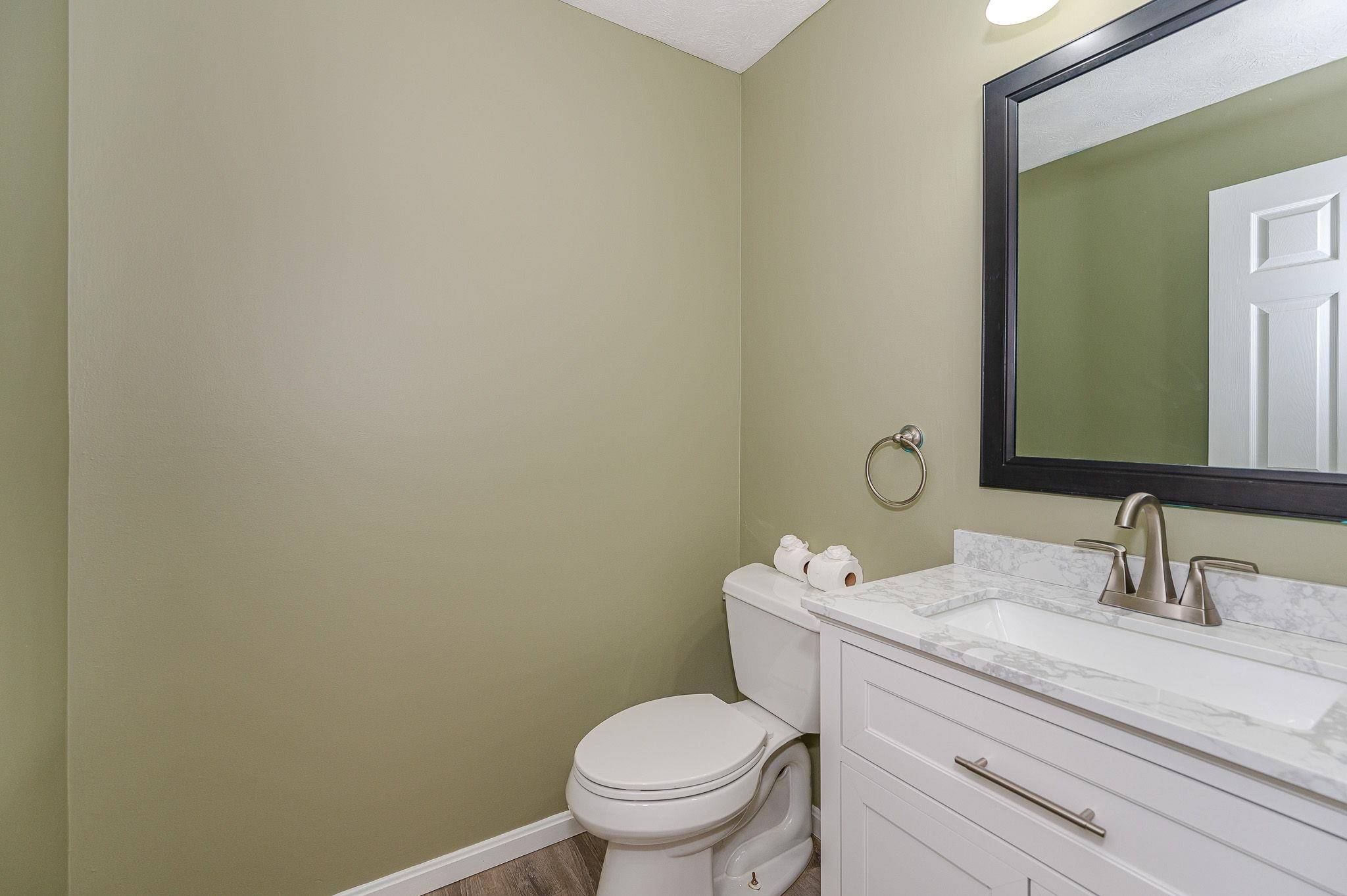 Hudson, NH 03051,35 Shoalcreek RD