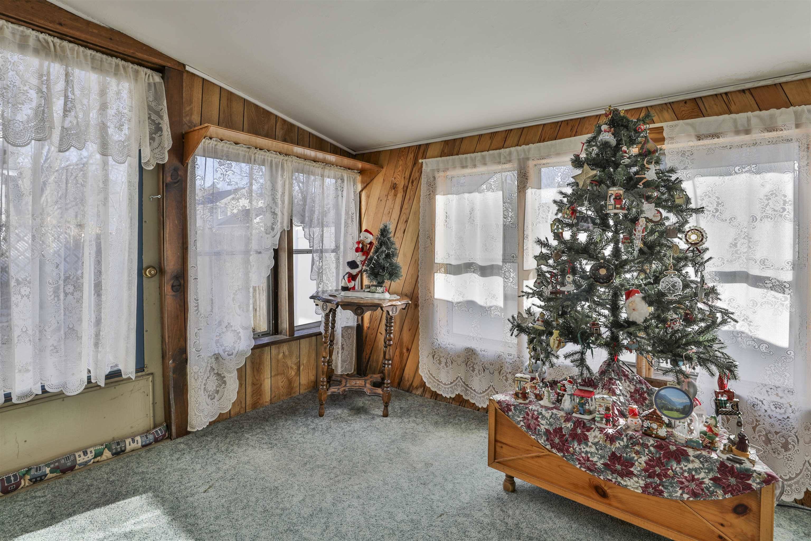 Hudson, NH 03051,12 Gambia ST
