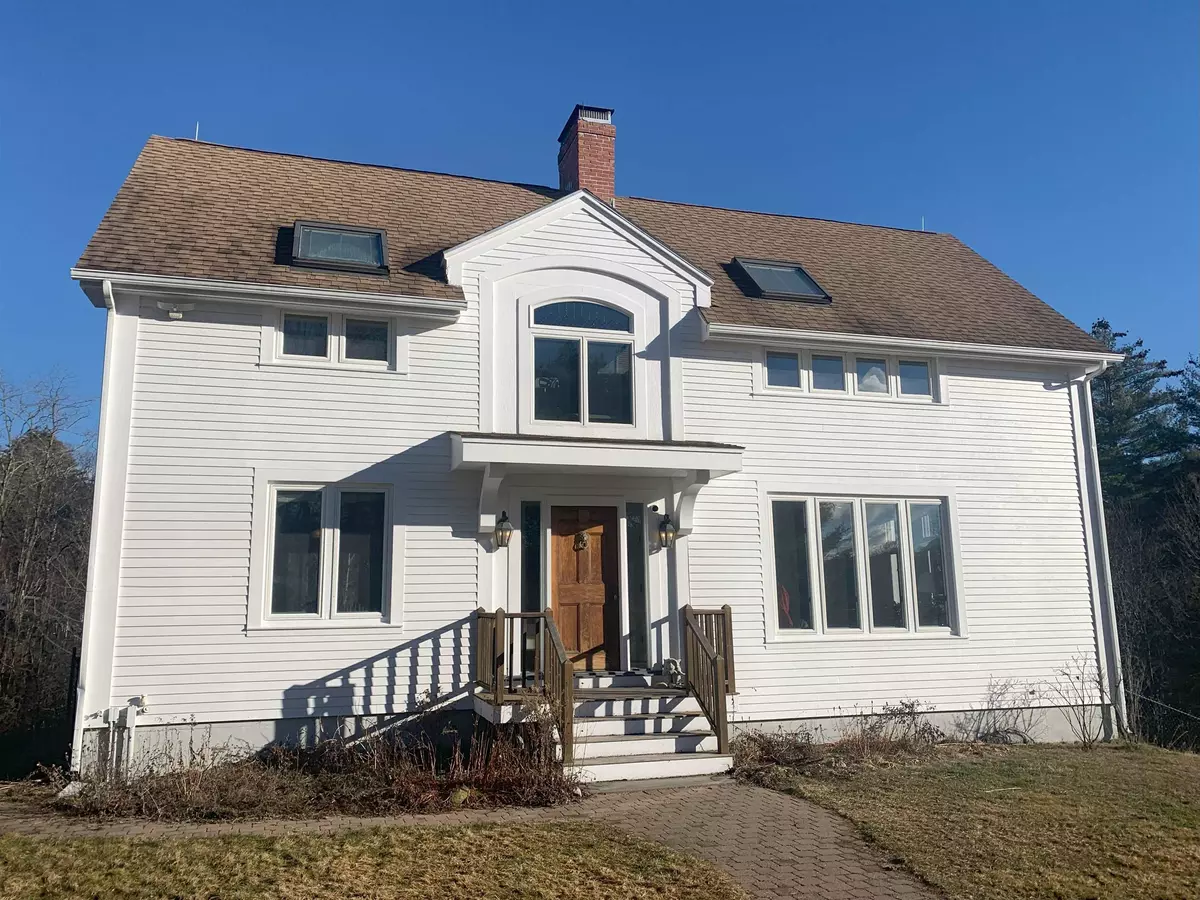 Tamworth, NH 03817,52 Deer Hill RD