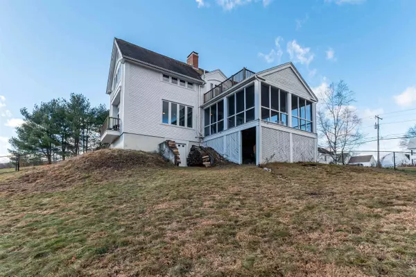 Tamworth, NH 03817,52 Deer Hill RD