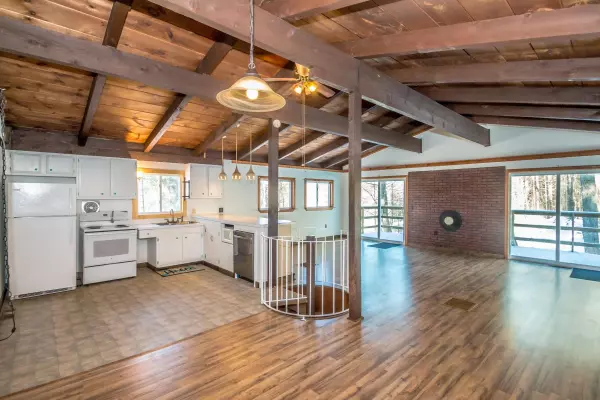 Bridgton, ME 04009,11 Keene LN