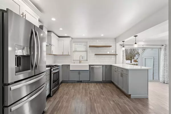 Exeter, NH 03833,13 Douglass WAY