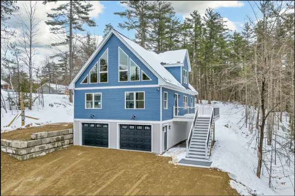 71 Vachon DR, Wakefield, NH 03830