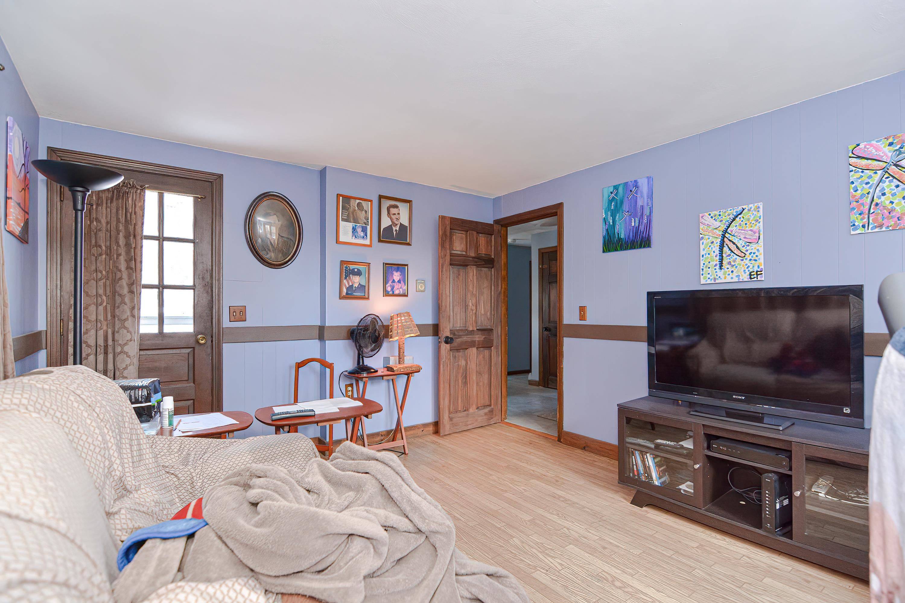 Hudson, NH 03051,6 Bonnie LN