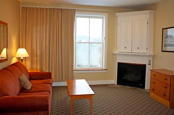 Ludlow, VT 05149,443 Qtr. I V Jackson Gore Inn