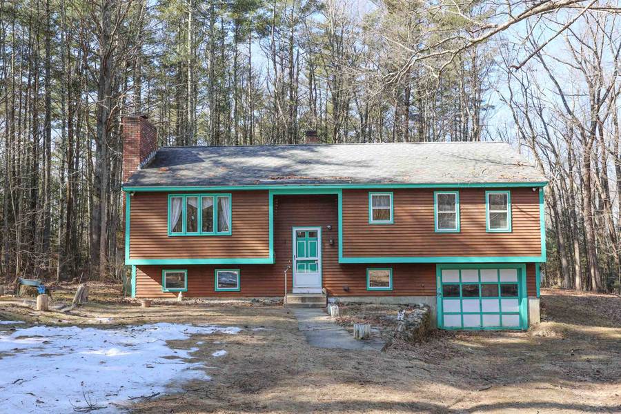 22 Foster RD, Milford, NH 03055