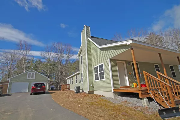 Goffstown, NH 03045,455 Tibbetts Hill RD