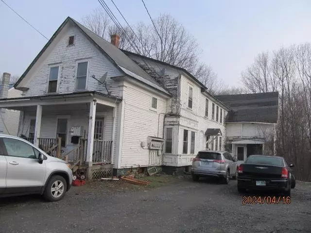 19 Park AVE, Claremont, NH 03743