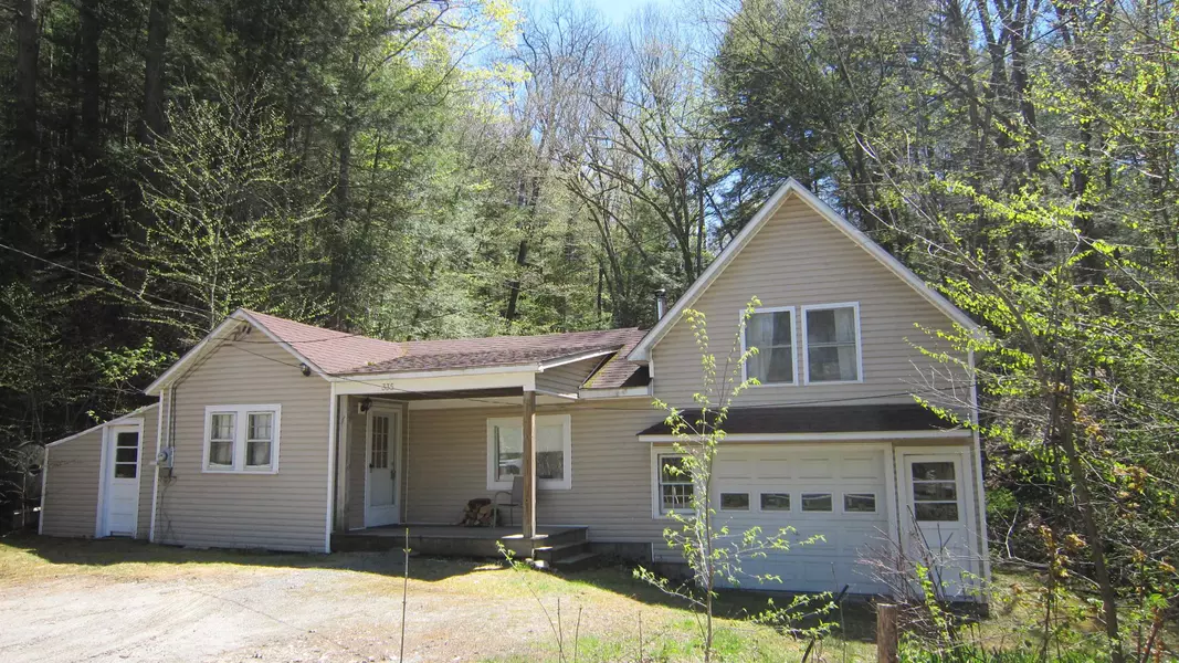 335 Depot RD, Newfane, VT 05345