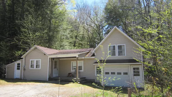 335 Depot RD, Newfane, VT 05345