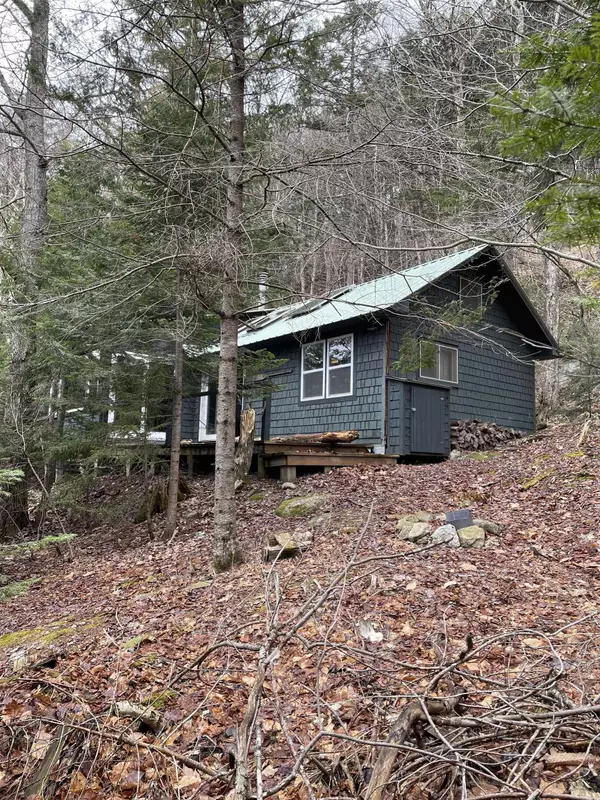 146 Sladyk TRL, Warren Gore, VT 05846