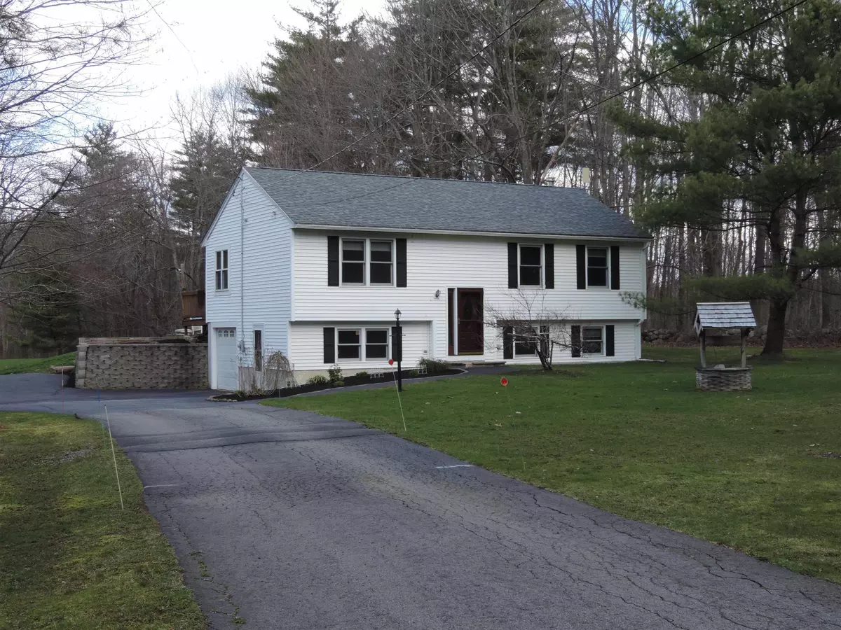 Danville, NH 03819,13 Pine ST