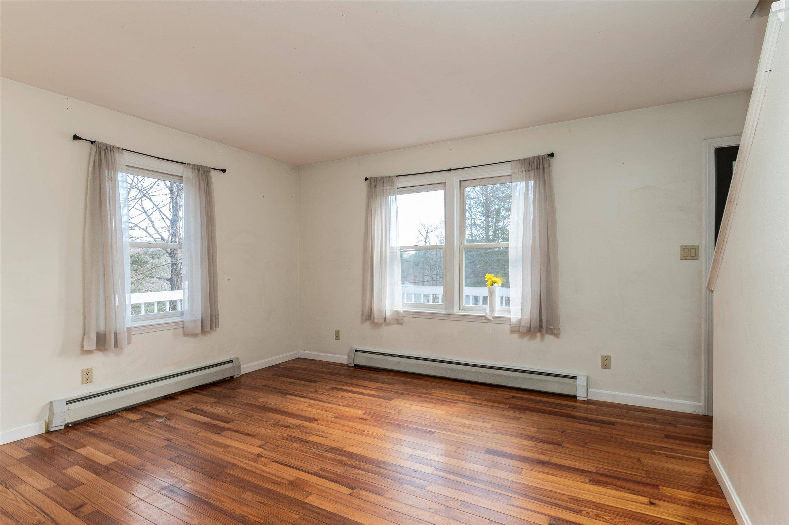 Brattleboro, VT 05301,216 Sherwood CIR