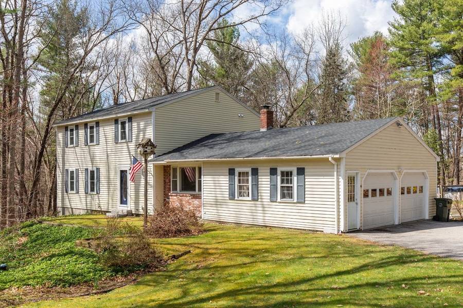 26 Jefferson DR, Londonderry, NH 03053