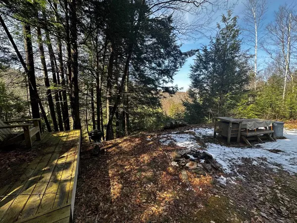 600 Fairbrother LN, Westminster, VT 05158