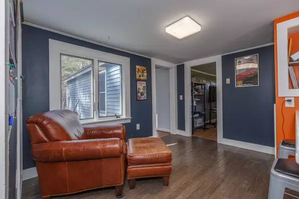 Hopkinton, NH 03229,88 Burnham Intervale RD