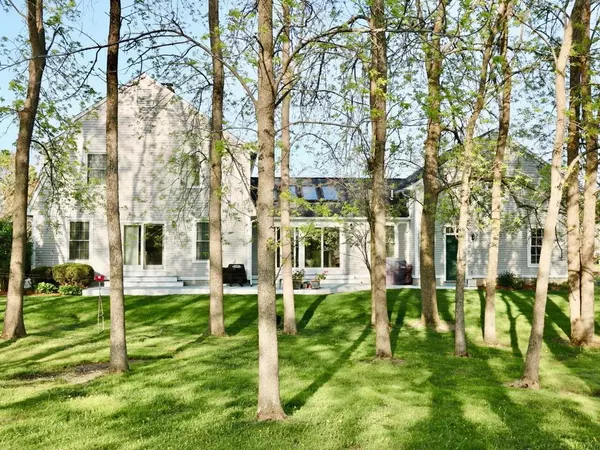 South Burlington, VT 05403,61 Moss Glen LN