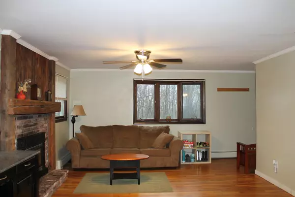 Northfield, NH 03276,33 Blueberry LN