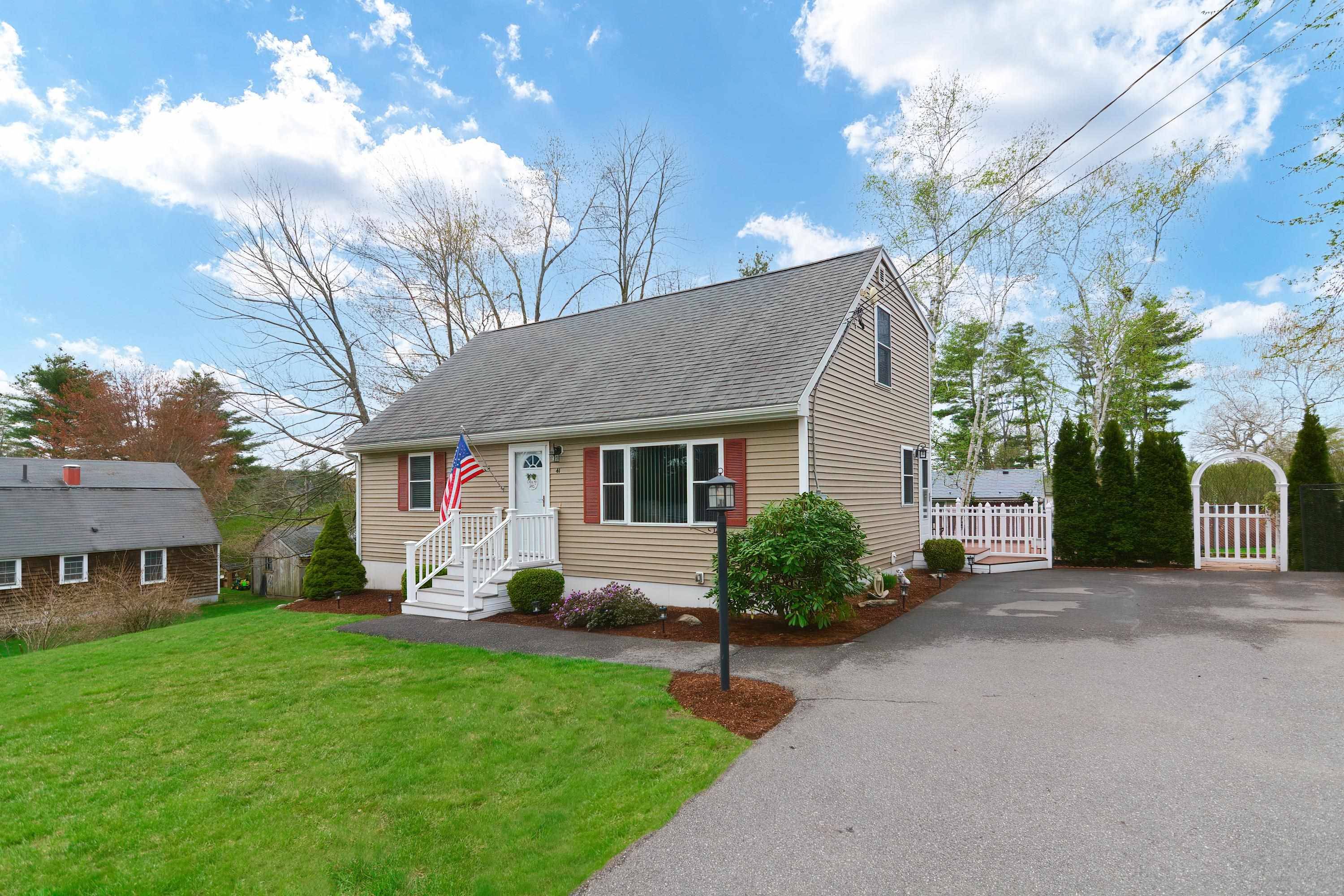 41 Norwich RD, Nashua, NH 03062