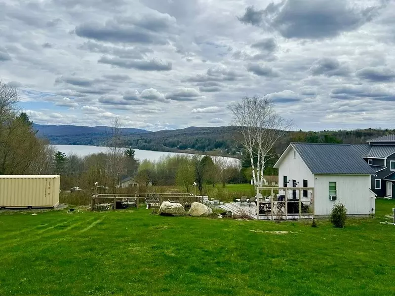 252 Redfield RD, Barton, VT 05822