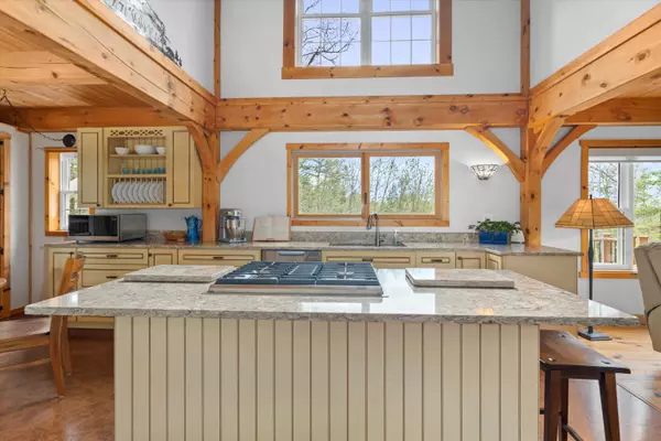 Wilton, NH 03086,13 Morse DR